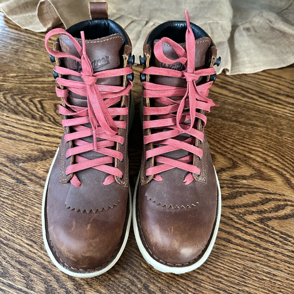 Dinner Brown Leather Boots with red laces. Lightly worn